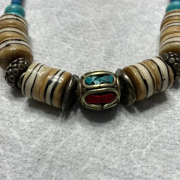 Vintage native beaded necklace - Picture 2 of 6